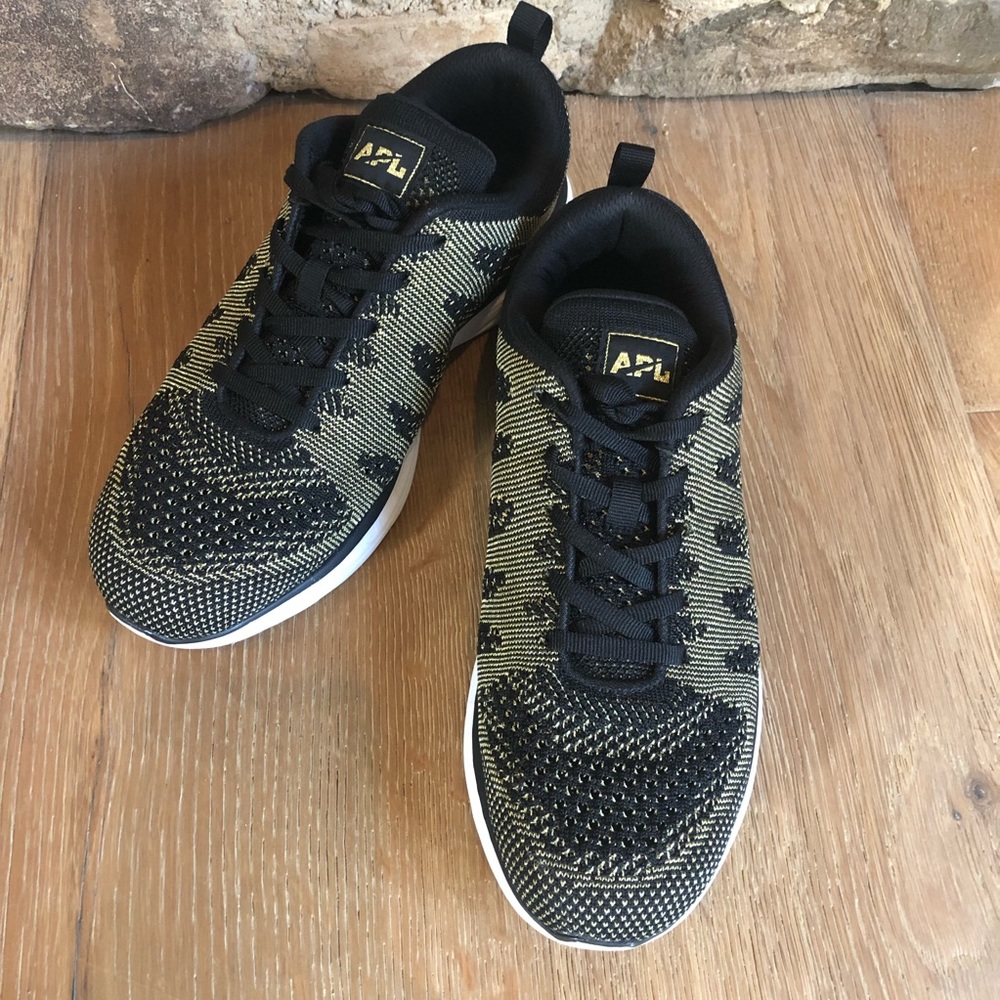 APL Techloom Pro gold/ black size 9.5 worn twice price firm! - Picture 4 of 11